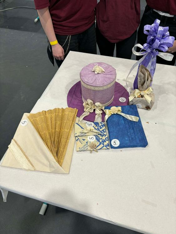 Országos díszcsomagoló versenyen 