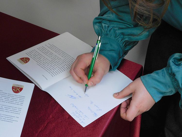 „Hiszem, hogy mindenki kiemelkedő valamiben.”