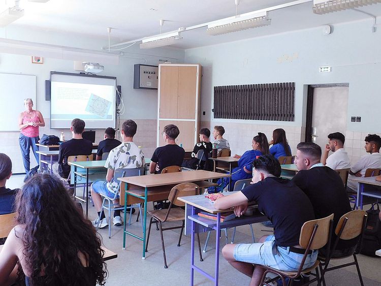 Hasznos tanácsok a gólyáinknak